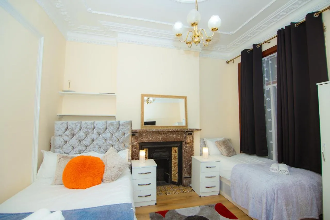 Victorian Woods Bnb Ilford