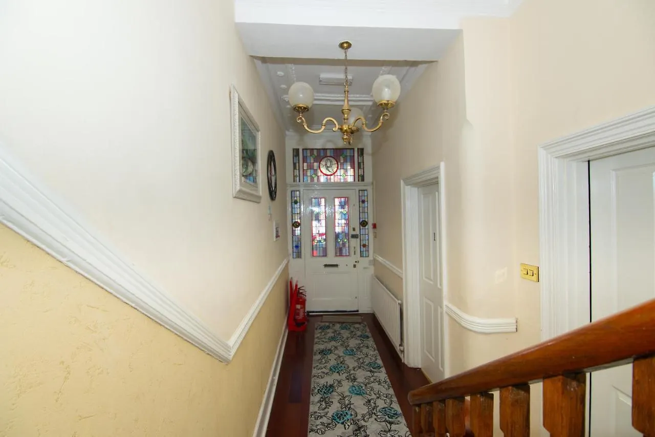 Victorian Woods Bnb Ilford Couette-café