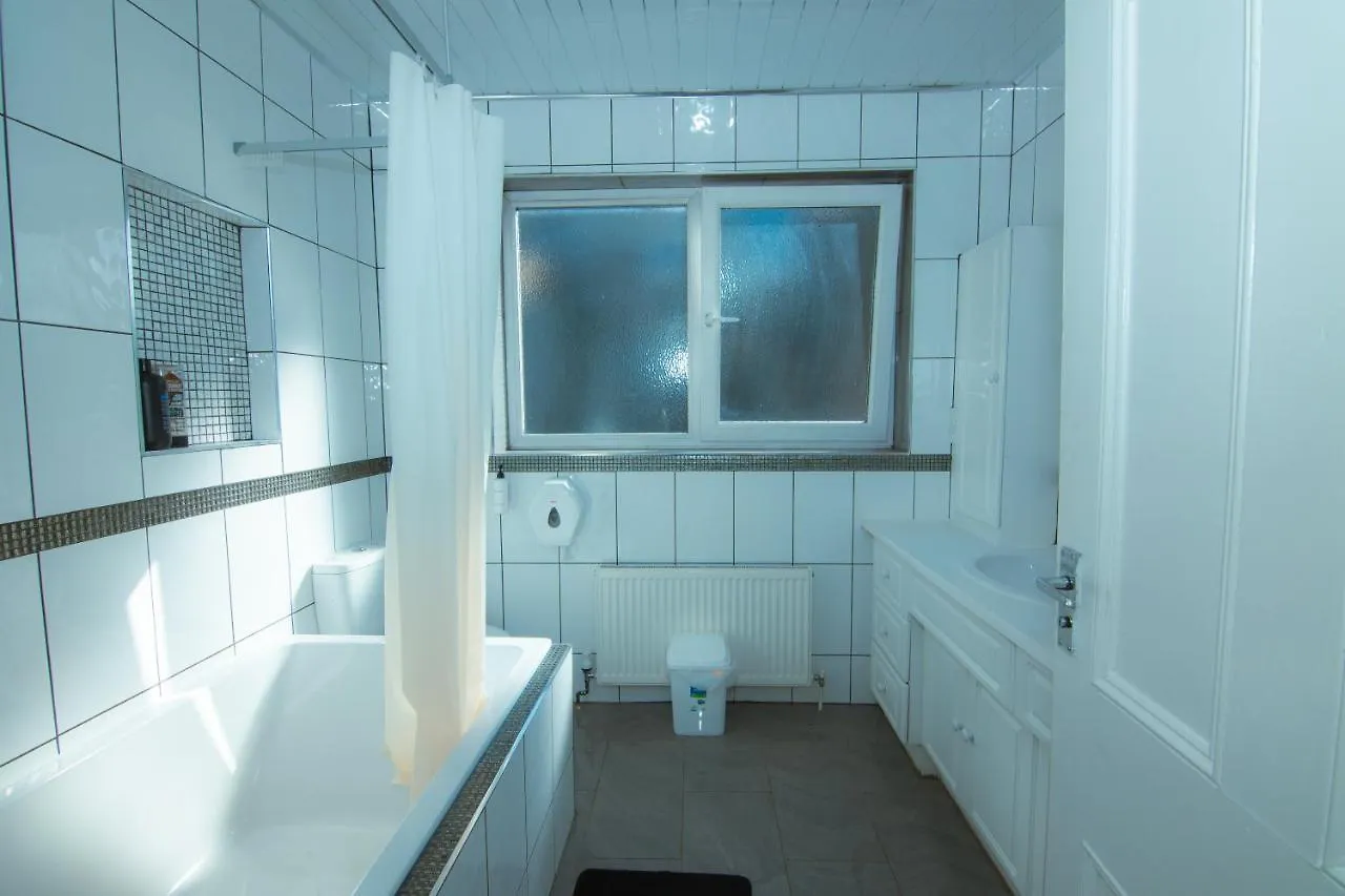 Victorian Woods Bnb Bed & Breakfast London