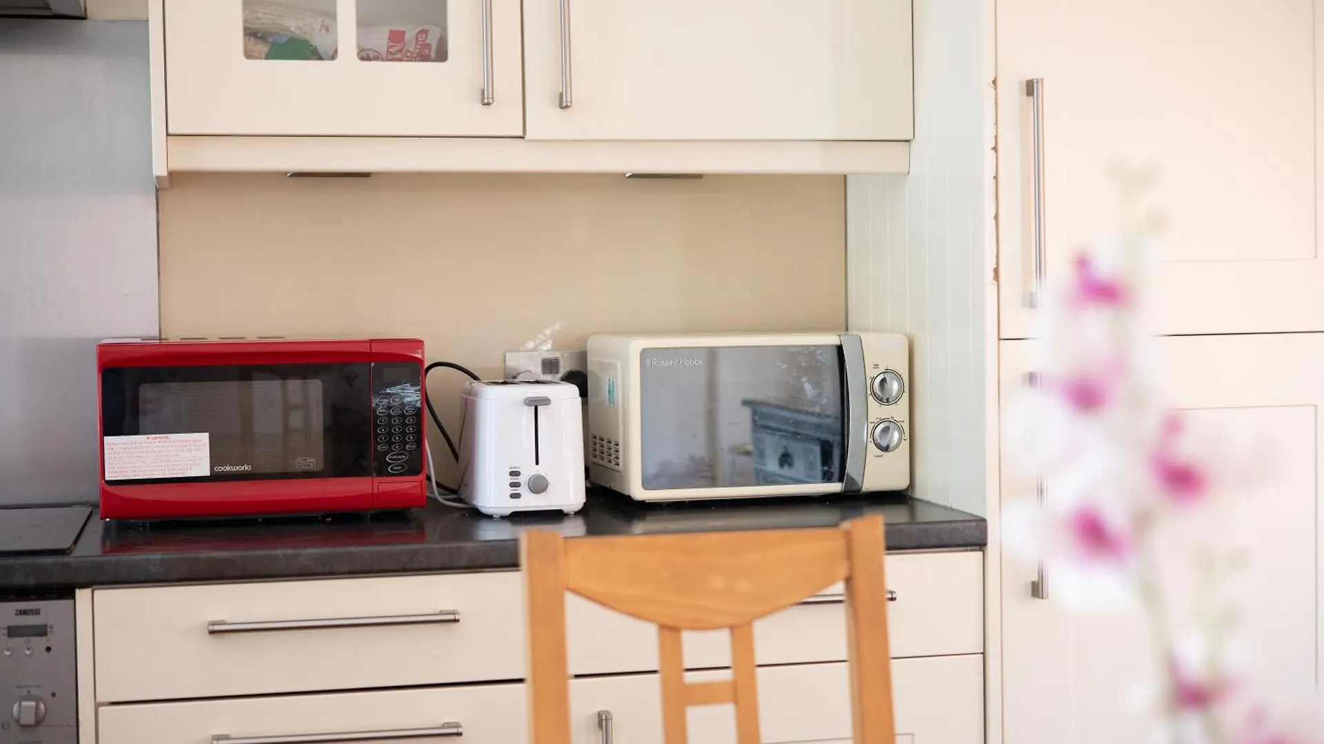 Victorian Woods Bnb Ilford Bed & Breakfast